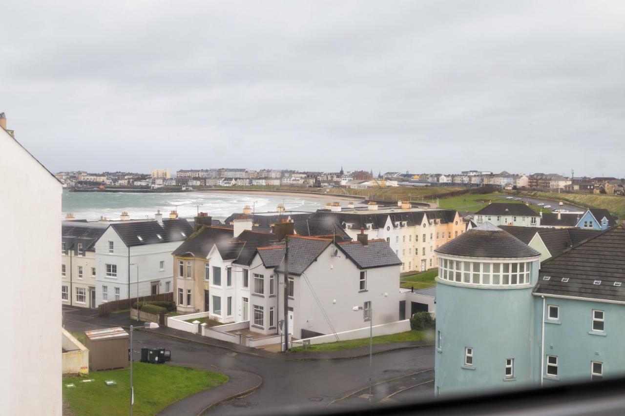 White Hall Portrush Apartamento Exterior foto